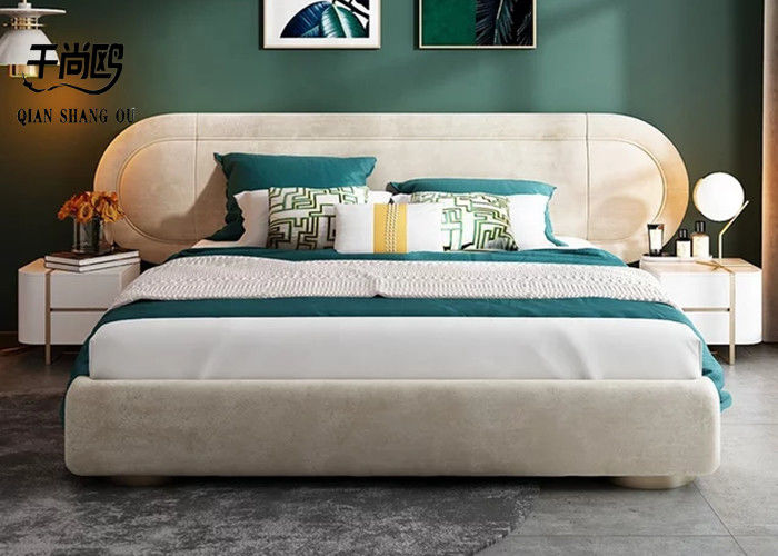 Unique Oval Premium Platform Tufted Bed Bright Dutch Velvet Fabric