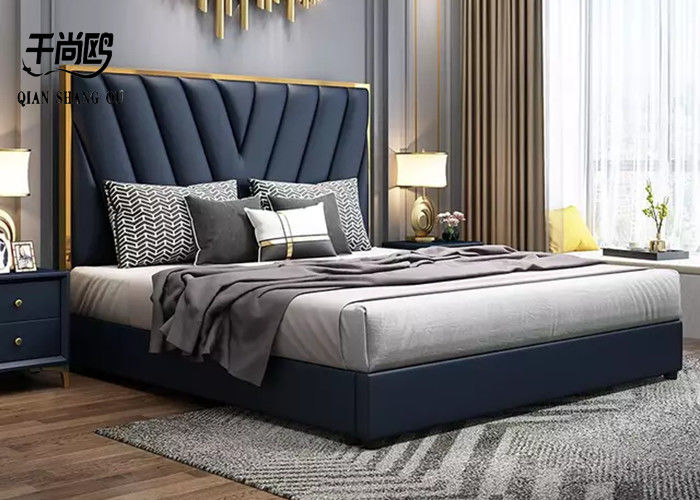 PU Luxury King Size Upholstered Beds Metal Decoration Classic Stitching